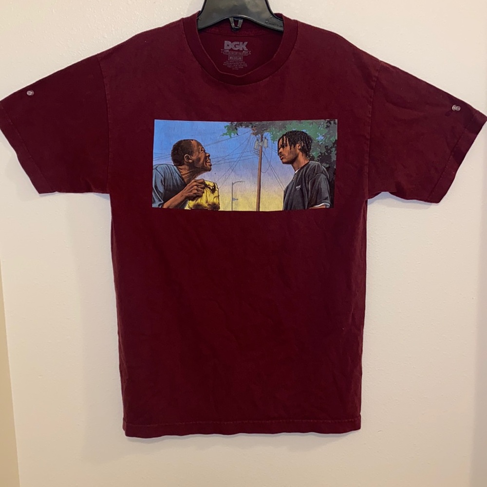 graphic tee size medium in mens